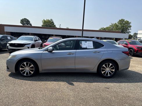 Used 2016 Acura TLX FWD image 10