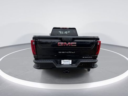 New 2026 GMC Sierra 2500 Denali w/ Denali Reserve Package image 7