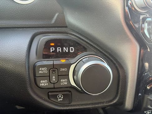 Used 2025 RAM 1500 Big Horn AWD/4WD image 33