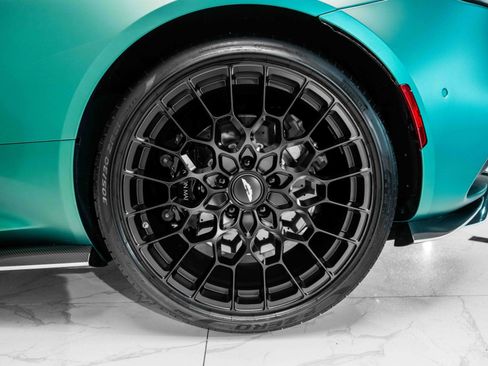 Used 2023 Aston Martin DBS Coupe RWD image 38