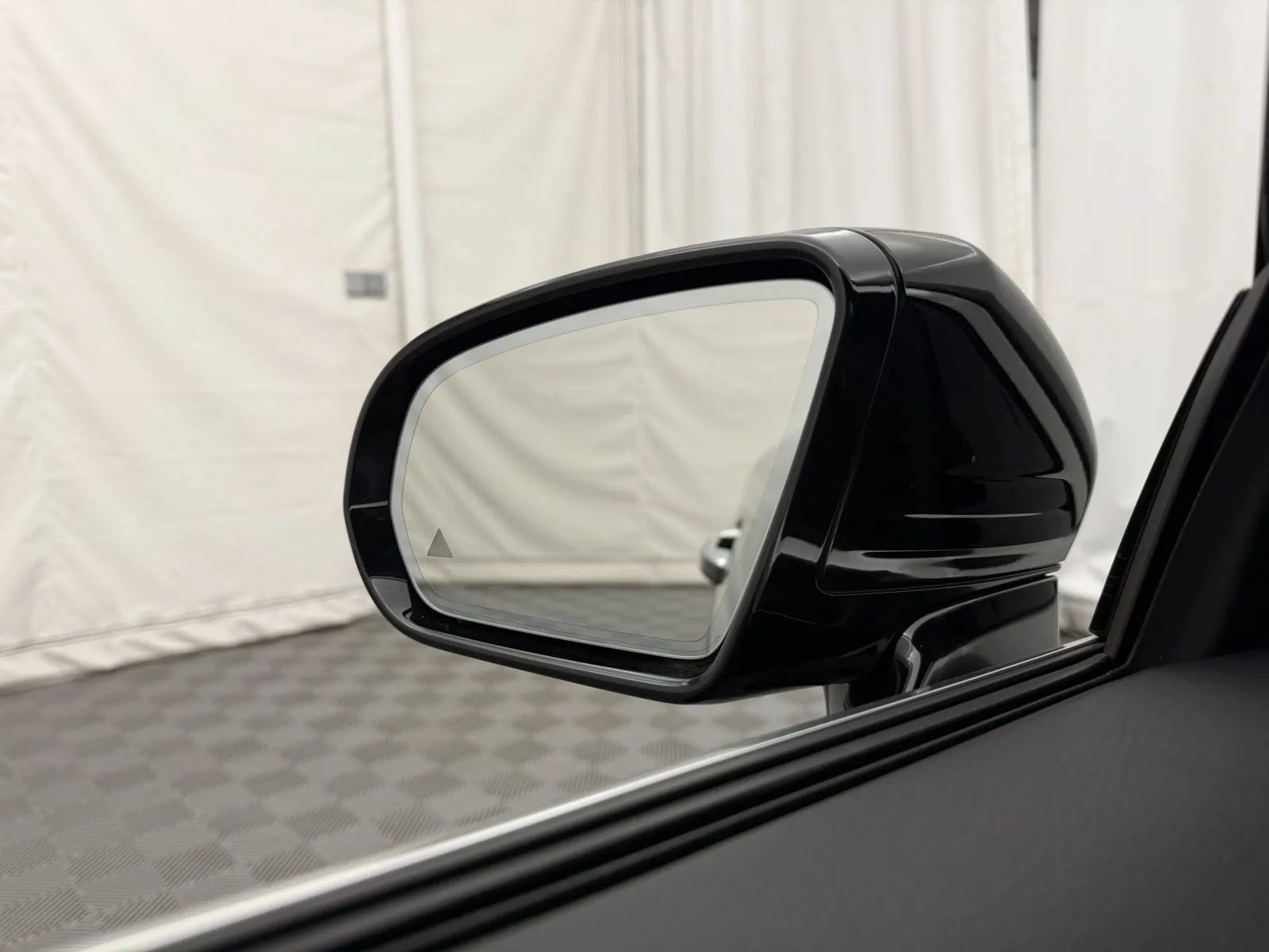 Used 2018 Mercedes-Benz E 400 4MATIC Coupe image 18