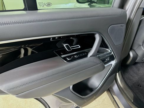 Used 2023 Land Rover Range Rover SE AWD/4WD image 33