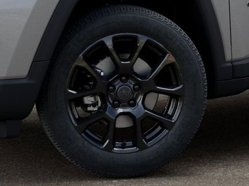 New 2026 Jeep Compass Latitude AWD/4WD image 8