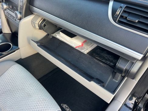 Used 2014 Toyota Camry LE FWD image 21