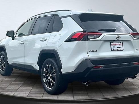 Used 2025 Toyota RAV4 XLE Premium AWD/4WD image 4