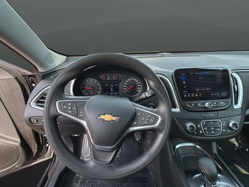 Used 2023 Chevrolet Malibu LT FWD image 13