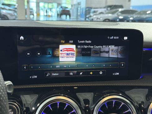 Used 2021 Mercedes-Benz A 35 AMG 4MATIC image 36