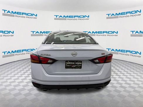 Used 2024 Nissan Altima 2.5 SR w/ SR Premium Package image 4