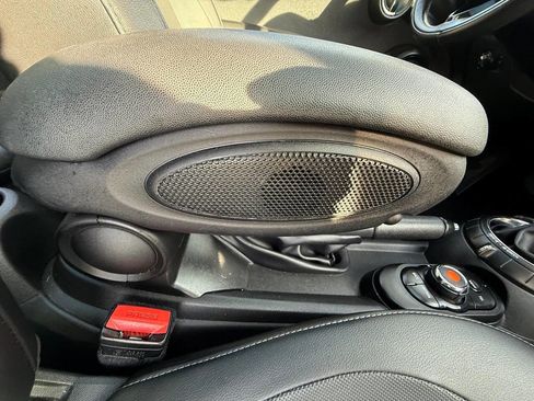 Used 2016 MINI Cooper 2-Door Hardtop image 37