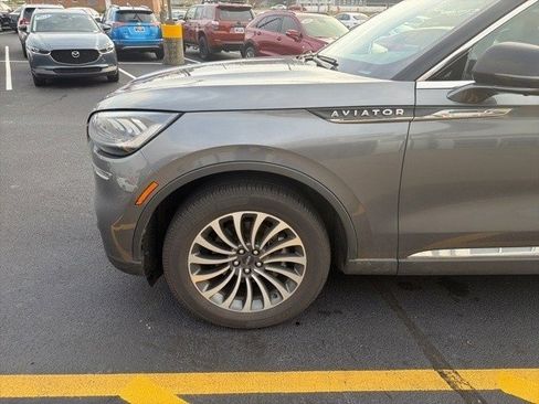 Used 2021 Lincoln Aviator Reserve w/ Elements Package Plus image 9