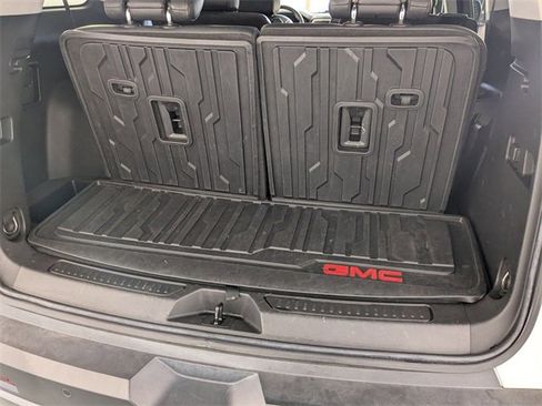 Used 2023 GMC Acadia AT4 w/ Technology Package image 32