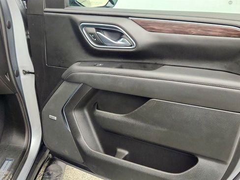 Used 2023 Chevrolet Tahoe Z71 w/ Luxury Package image 29