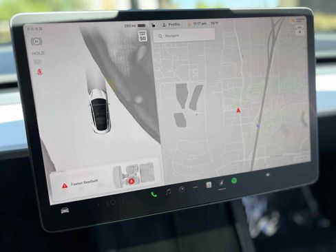 Used 2023 Tesla Model 3 Standard Range image 23