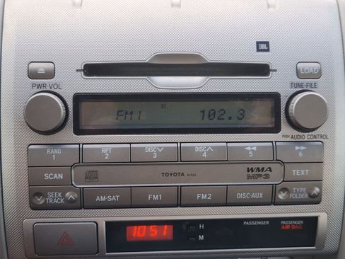 Used 2011 Toyota Tacoma PreRunner w/ TRD Off-Road Pkg w/JBL Audio image 17