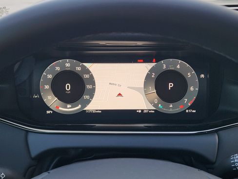 Certified 2026 Land Rover Range Rover Evoque Dynamic SE image 17