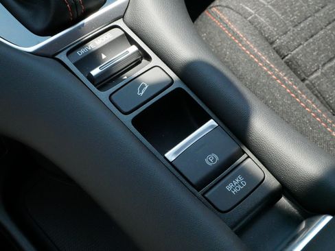 Certified 2027 Honda HR-V Sport image 25