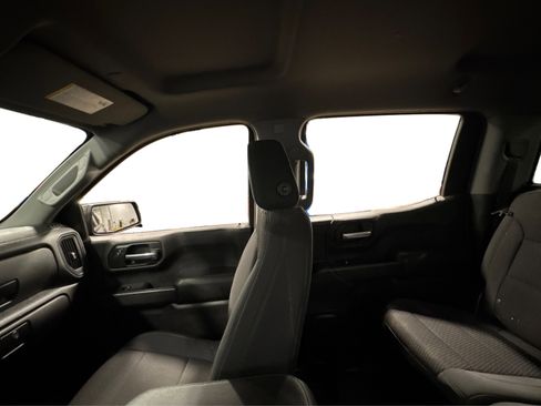 Used 2020 Chevrolet Silverado 1500 Custom w/ Custom Value Package image 35