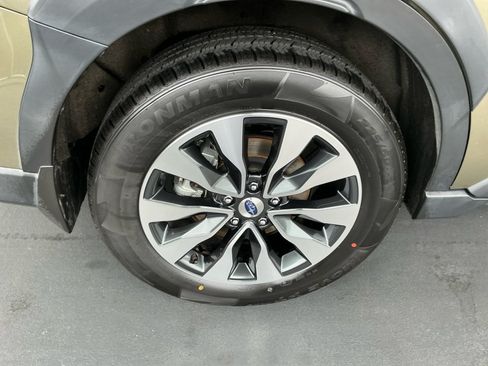 Used 2024 Subaru Outback Touring w/ Popular Package #2 AWD/4WD image 29