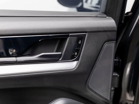 Used 2024 Porsche Cayenne S image 41