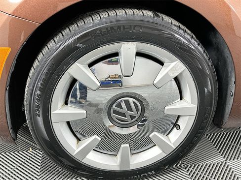 Used 2017 Volkswagen Beetle 1.8T SEL image 33