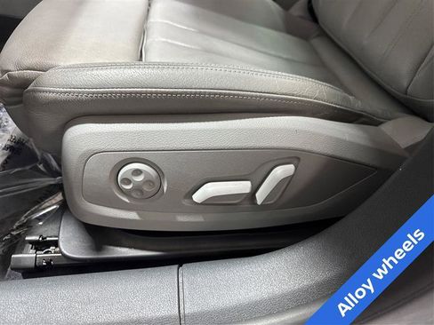 Used 2018 Audi A5 2.0T Premium Plus w/ Premium Plus image 19