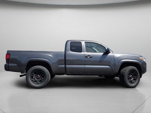 Used 2021 Toyota Tacoma SR AWD/4WD image 23