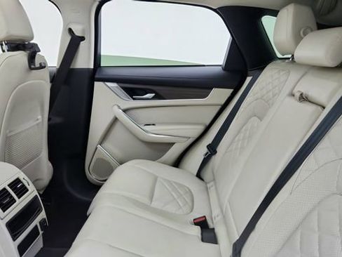 Used 2021 Jaguar F-PACE S image 28