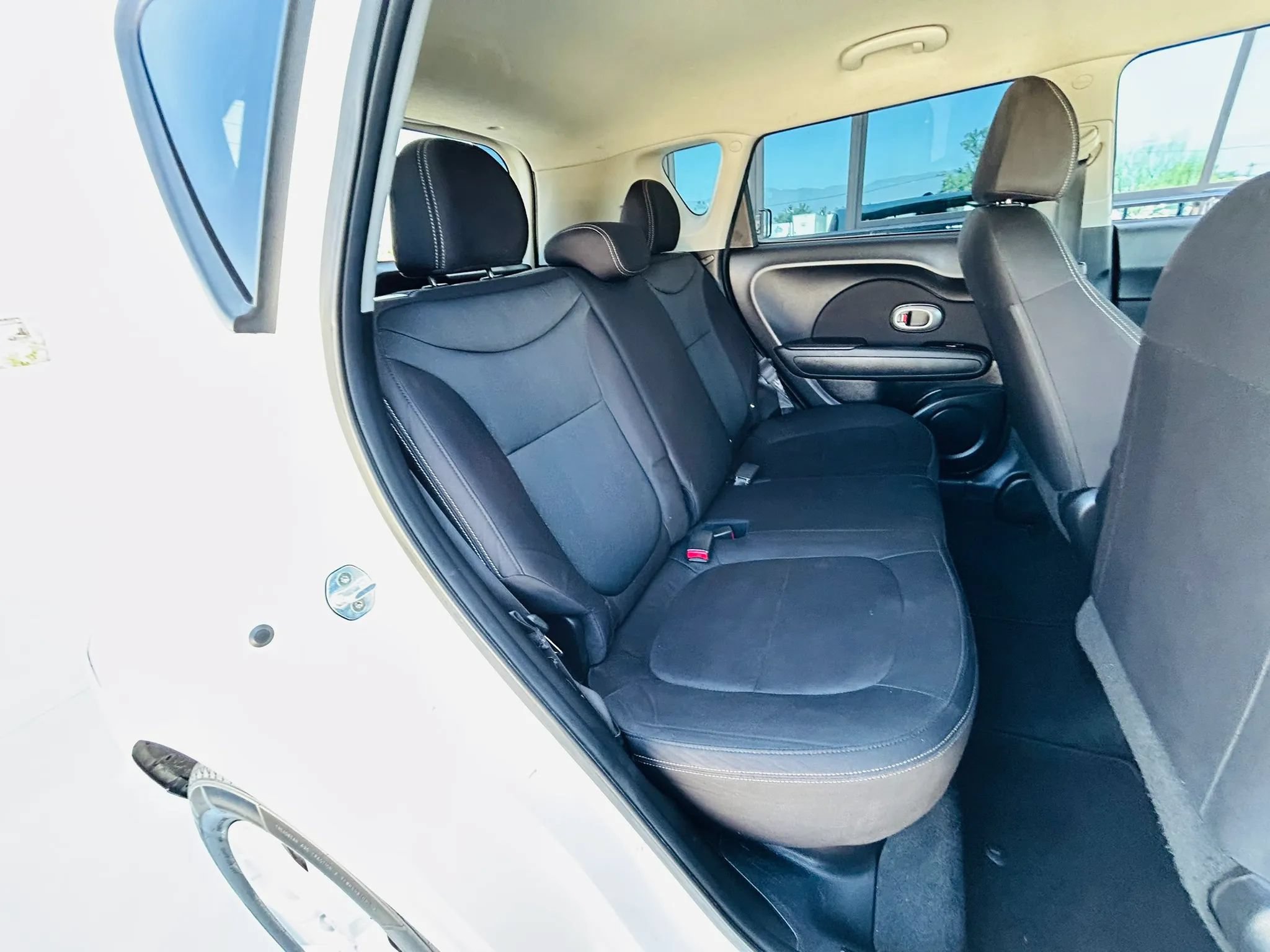 Used 2017 Kia Soul FWD image 23