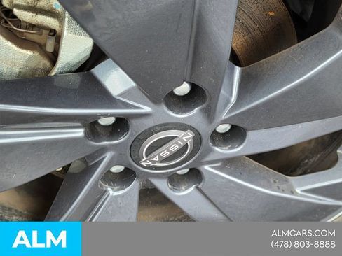 Used 2025 Nissan Rogue SV FWD image 21
