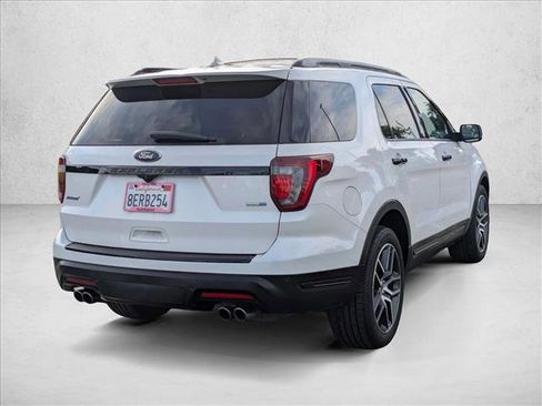 Used 2018 Ford Explorer Sport image 5