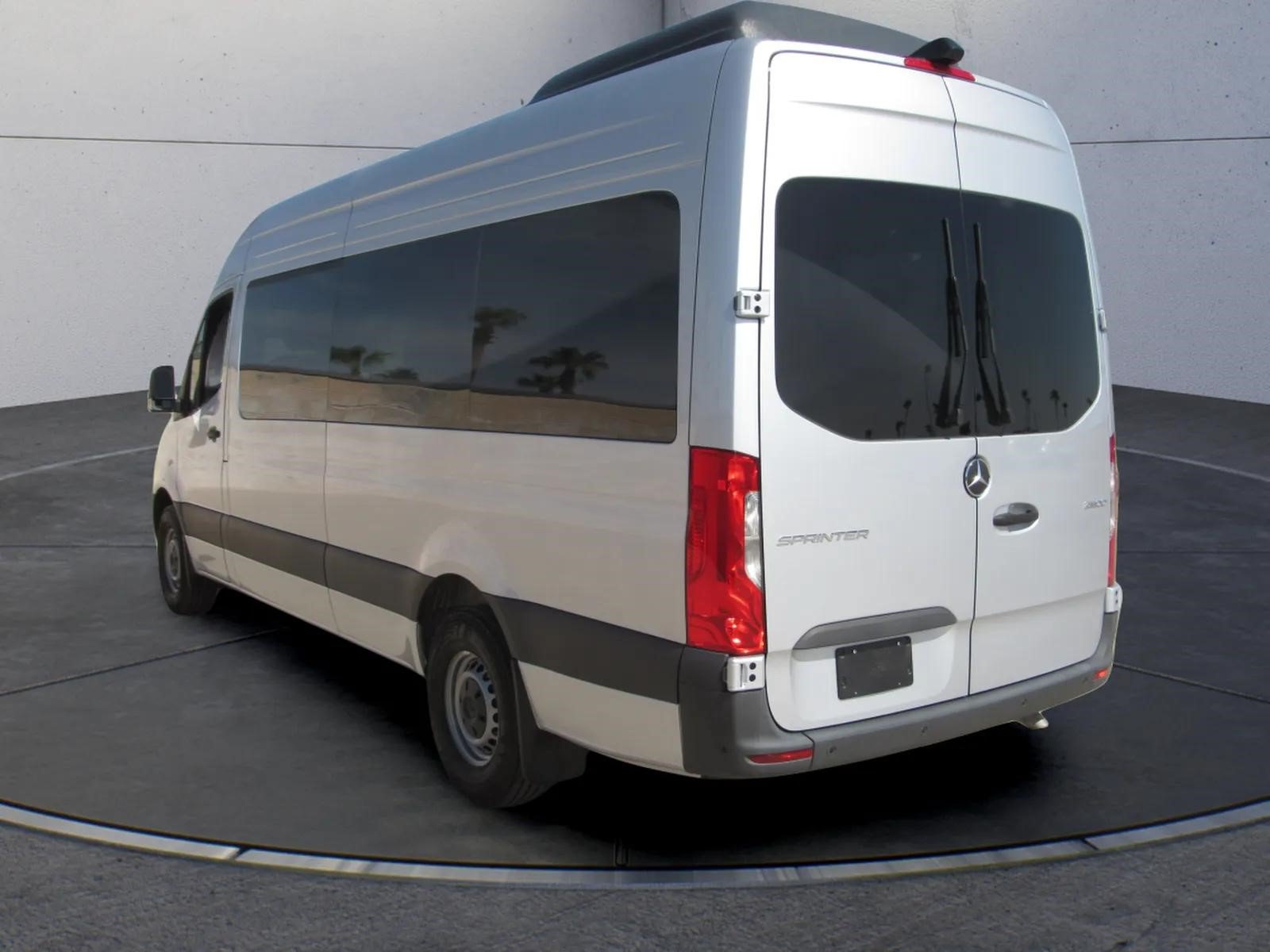 Used 2024 Mercedes-Benz Sprinter 2500 image 6
