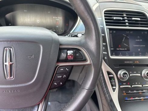 Used 2019 Lincoln Nautilus Reserve AWD/4WD image 18