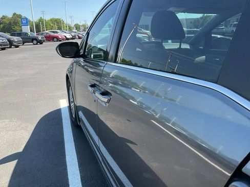 Used 2016 Honda Odyssey EX-L image 9