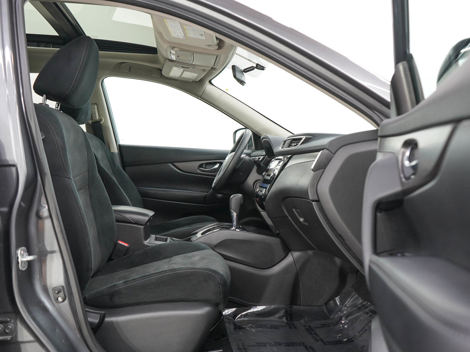 Used 2016 Nissan Rogue SV w/ SV Moonroof Package AWD/4WD image 11
