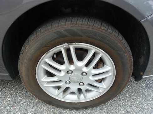 Used 2006 Ford Focus SE FWD image 13