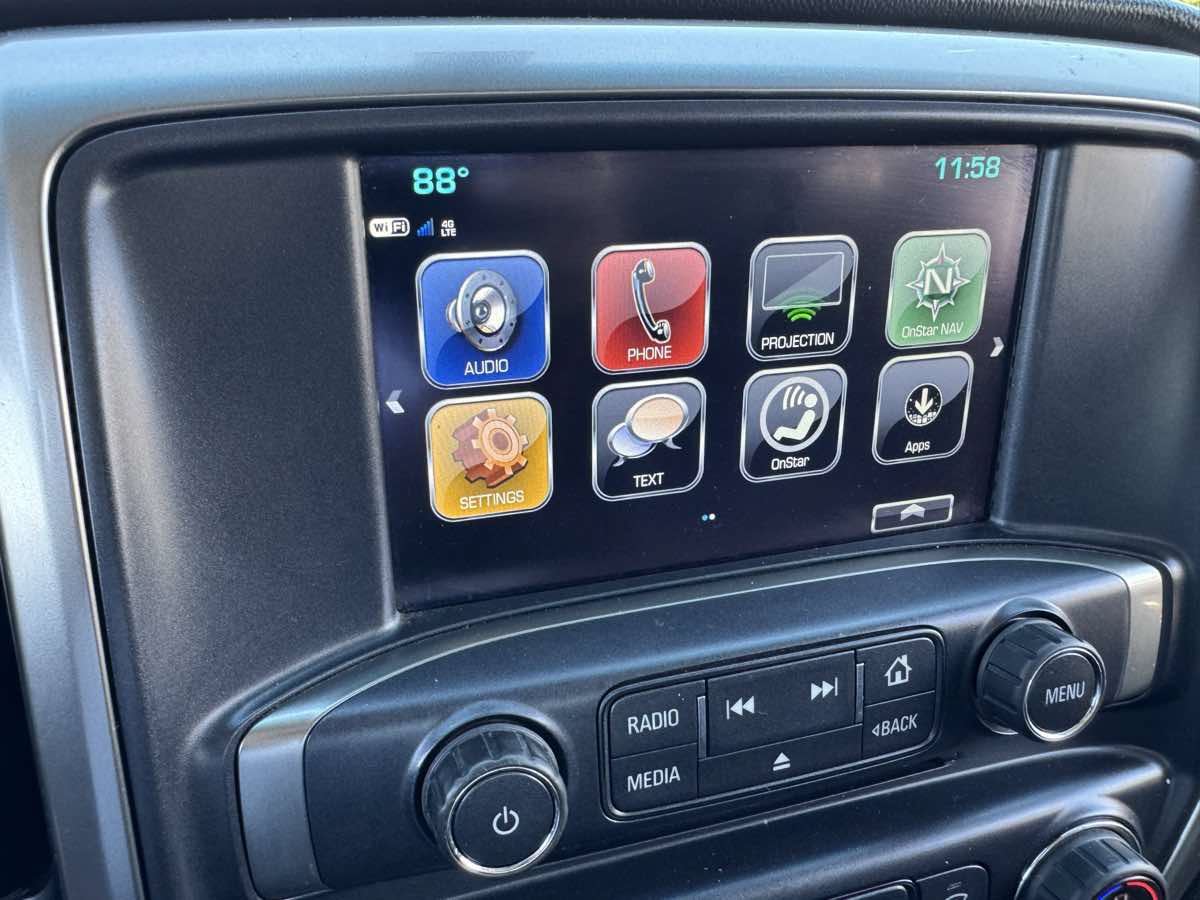 Used 2018 Chevrolet Silverado 1500 LT w/ All Star Edition AWD/4WD image 29