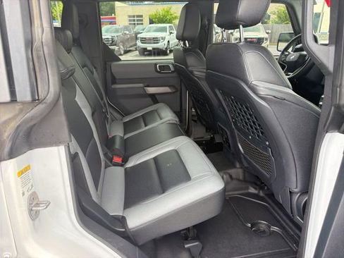 Used 2023 Ford Bronco Black Diamond AWD/4WD image 7