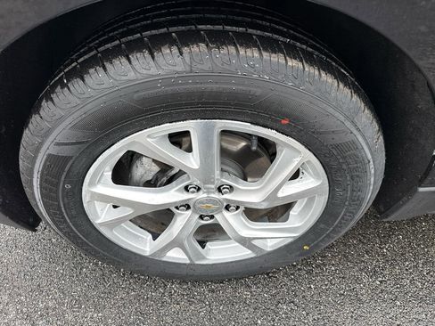 Used 2021 Chevrolet Equinox LT FWD image 31