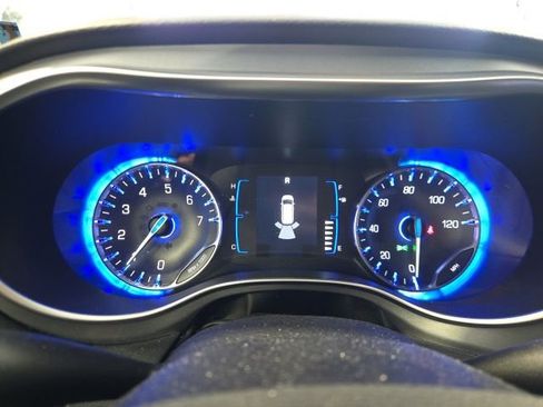 Used 2019 Chrysler Pacifica Touring Plus w/ S Appearance Package image 17