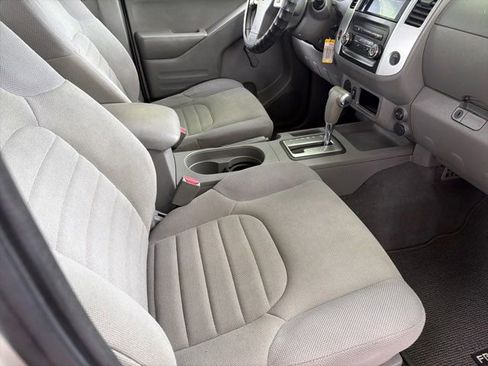 Used 2019 Nissan Frontier S RWD image 6
