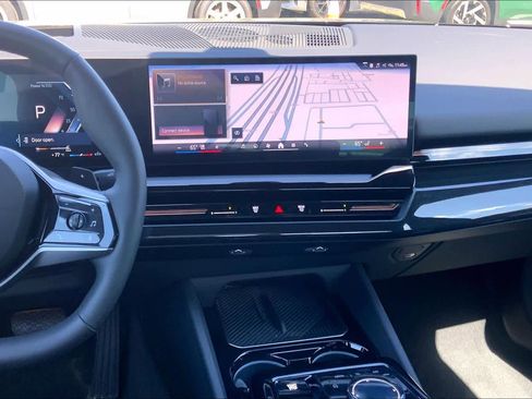 Used 2026 BMW 530i image 6