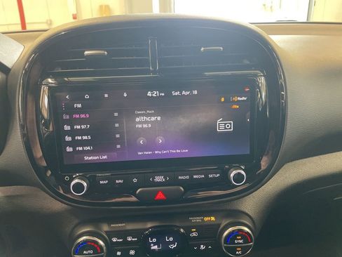 Used 2023 Kia Soul S image 13