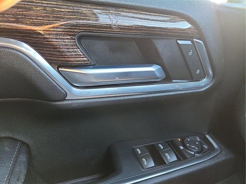 Used 2023 GMC Sierra 1500 Elevation w/ LPO, Elevation Black Package image 17