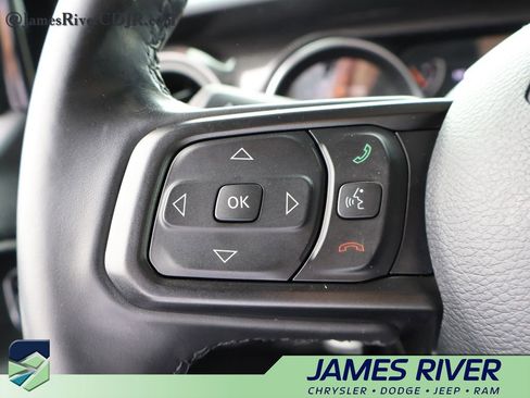 Used 2022 Jeep Wrangler Unlimited Sport AWD/4WD image 25