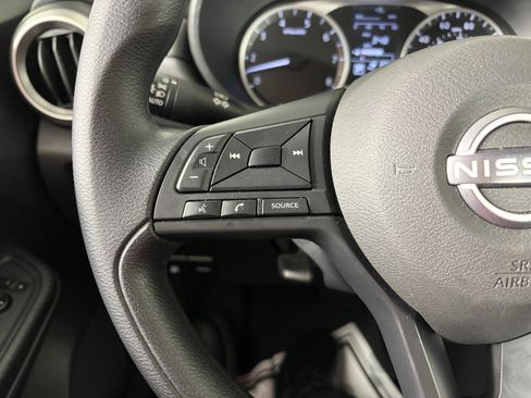 Used 2025 Nissan Versa S w/ Electronics Package FWD image 14