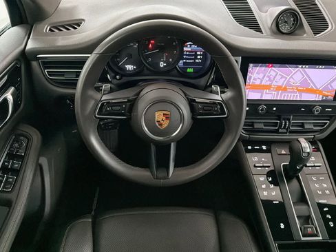 Used 2022 Porsche Macan AWD/4WD image 14