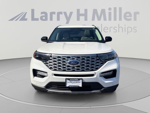 Used 2023 Ford Explorer Platinum w/ Technology Package AWD/4WD image 8