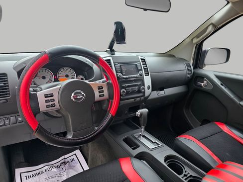 Used 2016 Nissan Frontier Desert Runner image 12