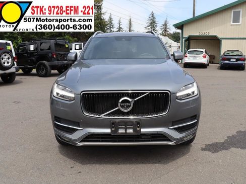 Used 2017 Volvo XC90 T5 Momentum w/ Vision Package AWD/4WD image 15