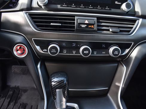 Used 2018 Honda Accord LX image 21